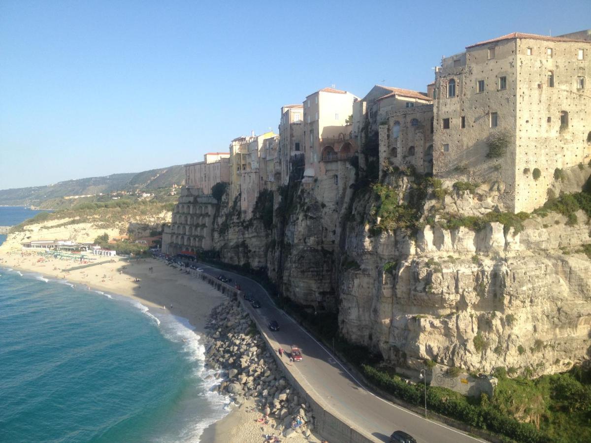 Апартаменты Raggio Di Sole Тропея Экстерьер фото